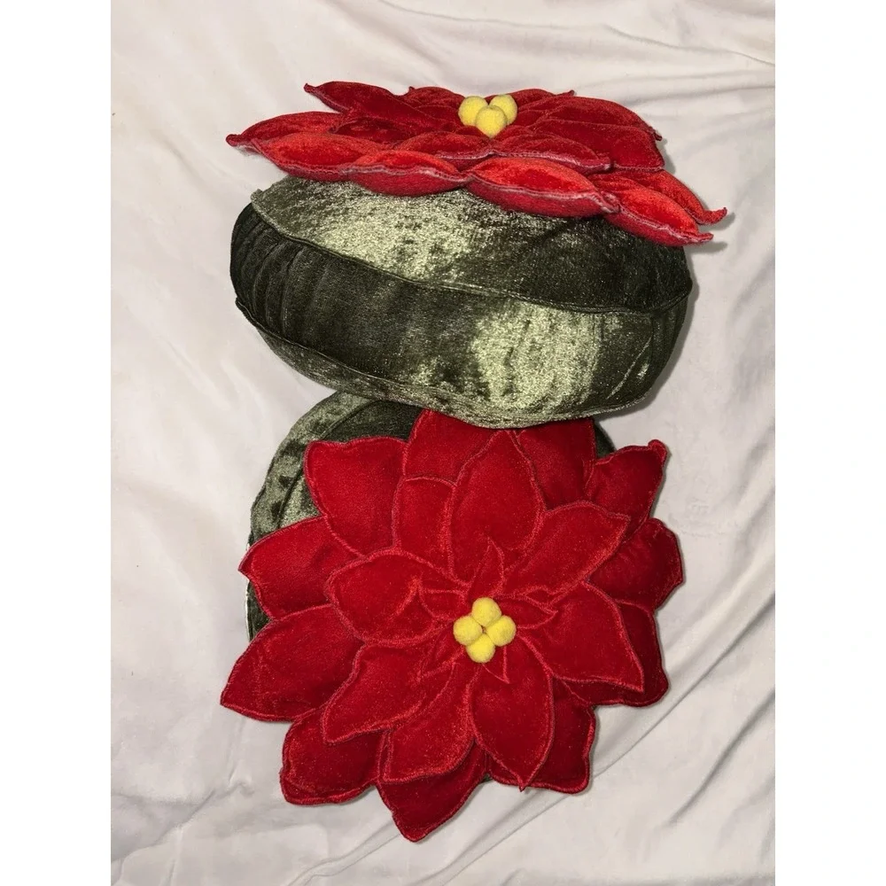 Vintage Christmas Accent toss pillow, red velvet holly on green satin 11